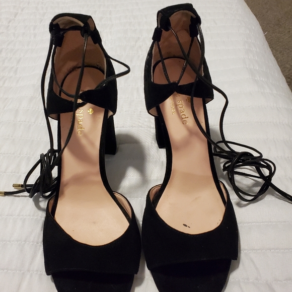 Kate Spade Oasis Embroidered strappy heels. - Picture 3 of 5